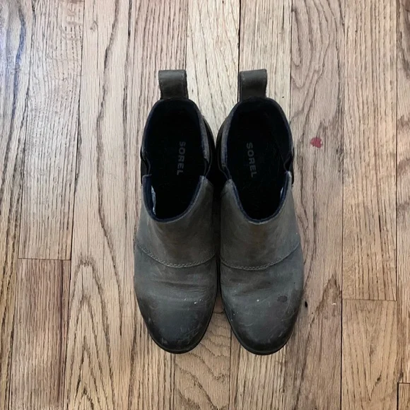 Sorel Boots - Picture 2 of 5